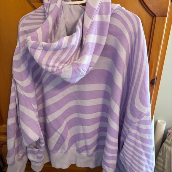 Women’s Nike cropped sweater - Picture 6 of 6